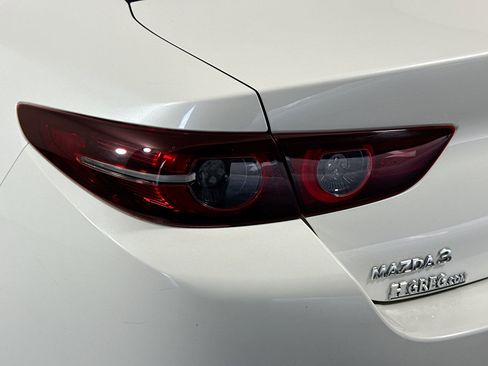 Used 2020 MAZDA MAZDA3 Sedan w/ Premium Package image 36