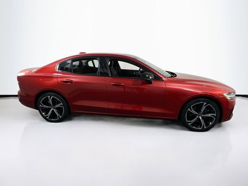 Used 2023 Volvo S60 B5 Core image 4