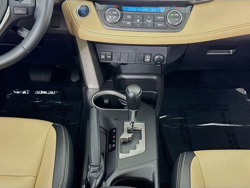 Used 2018 Toyota RAV4 XLE image 36