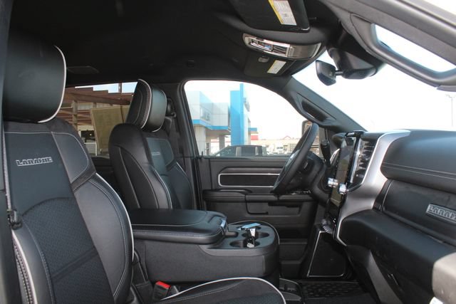 Used 2025 RAM 2500 Laramie AWD/4WD image 18