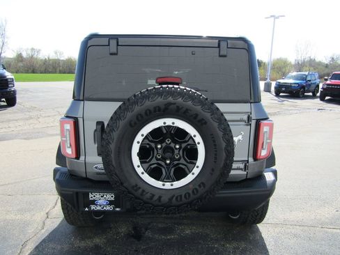 Used 2025 Ford Bronco Badlands AWD/4WD image 5