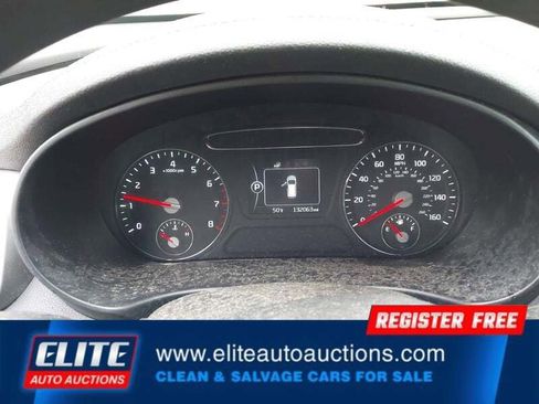 Used 2017 Kia Sorento LX image 14