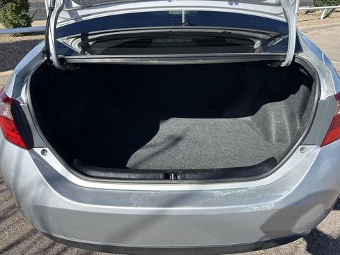 Used 2019 Toyota Corolla LE image 6