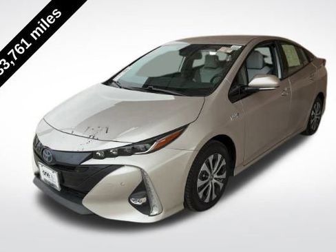 Used 2020 Toyota Prius Prime Limited image 2