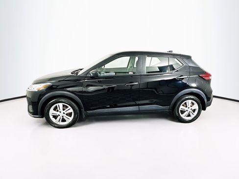 Used 2023 Nissan Kicks S image 4
