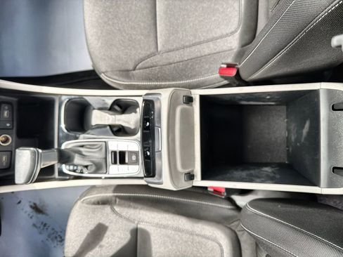 Certified 2022 Hyundai Tucson SEL w/ Convenience Package FWD image 34