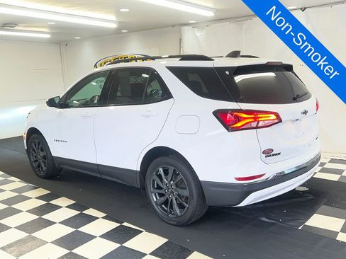 Used 2023 Chevrolet Equinox RS AWD/4WD image 8