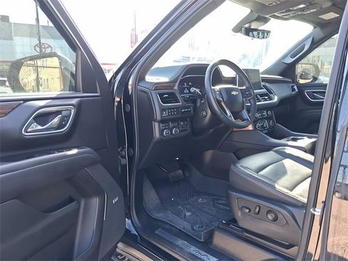 Used 2024 Chevrolet Tahoe High Country image 9