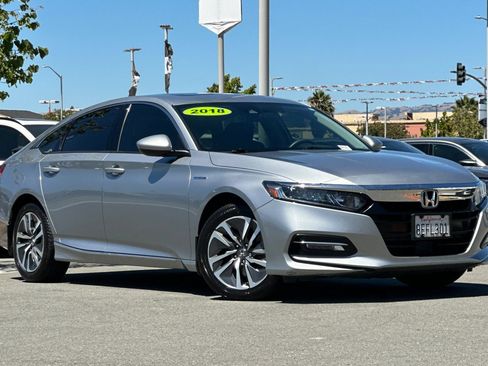 Used 2018 Honda Accord EX image 2
