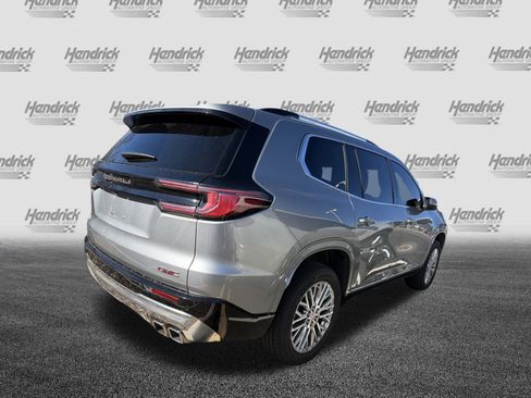 Used 2024 GMC Acadia Denali image 10