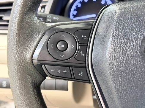 Used 2020 Toyota Camry LE FWD image 41