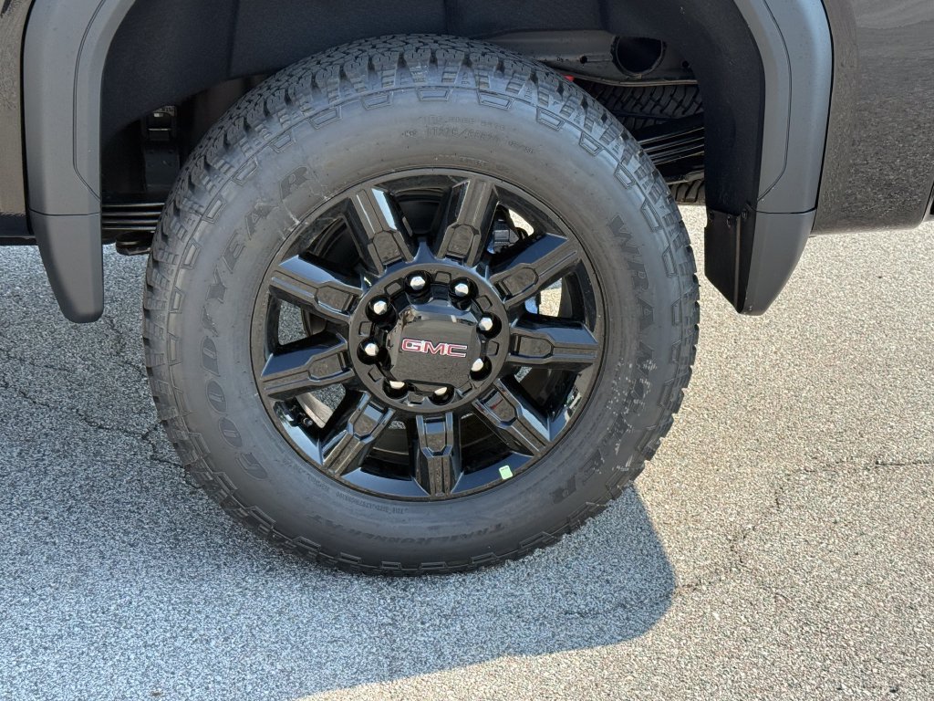 New 2026 GMC Sierra 2500 AT4 w/ AT4 Premium Plus Package AWD/4WD image 13
