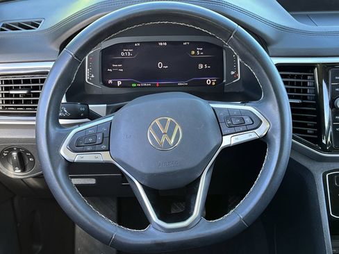 Used 2022 Volkswagen Atlas SE FWD image 11
