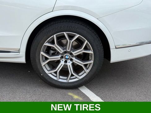 Used 2024 BMW X7 xDrive40i AWD/4WD image 15