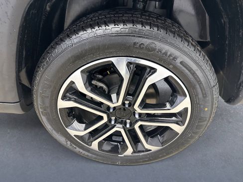 Used 2022 Jeep Compass Limited image 20