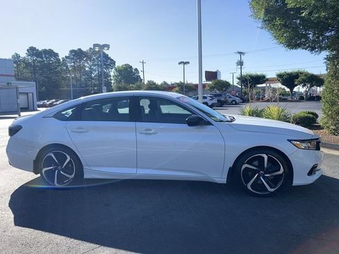 Used 2021 Honda Accord Sport image 9