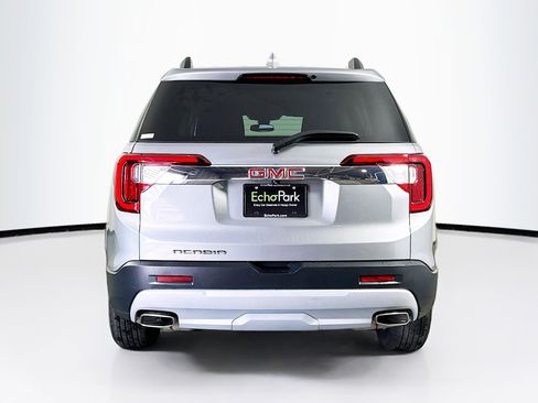 Used 2023 GMC Acadia SLE w/ Driver Convenience Package image 7