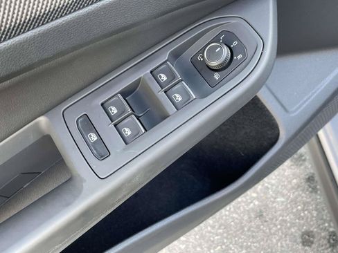 Used 2025 Volkswagen GTI Autobahn FWD image 19