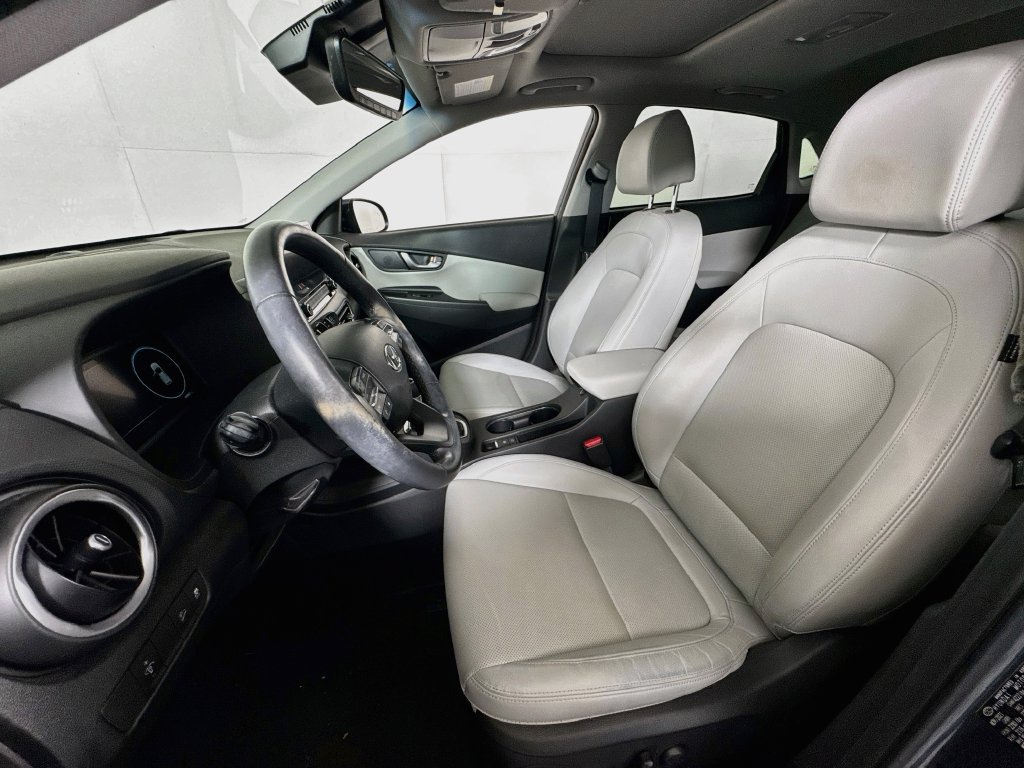 Used 2022 Hyundai Kona Limited AWD/4WD image 22