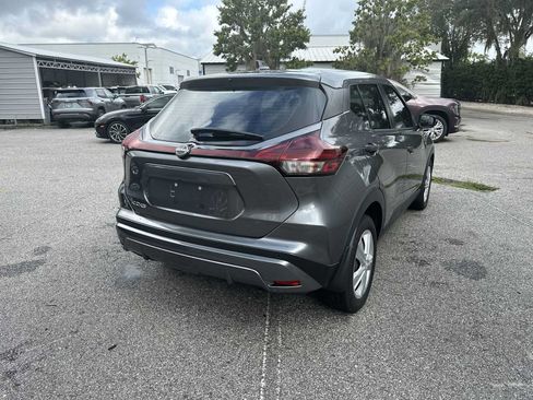 Used 2024 Nissan Kicks S FWD image 6