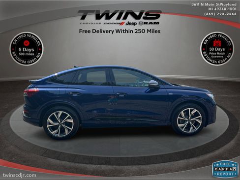 Used 2025 Audi Q4 e-tron Premium Plus image 1