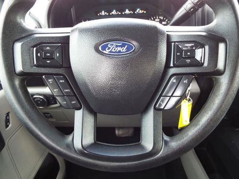 Used 2018 Ford F150 XL w/ Equipment Group 101A Mid AWD/4WD image 12