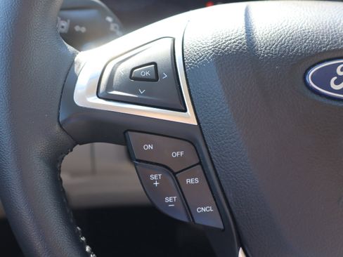 Used 2024 Ford Edge Titanium image 16