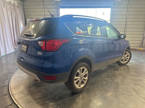 Used 2019 Ford Escape SEL image 5