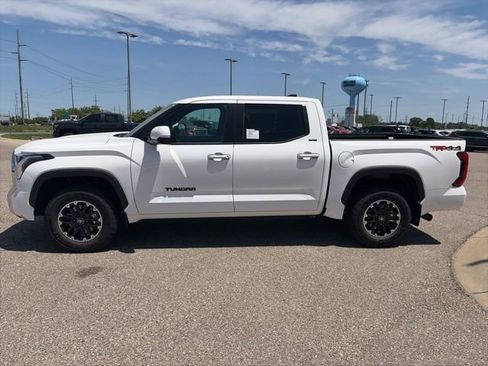New 2026 Toyota Tundra SR5 w/ TRD Off-Road Package AWD/4WD image 4