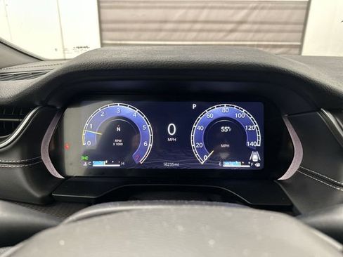 Used 2024 Jeep Grand Cherokee Altitude image 11