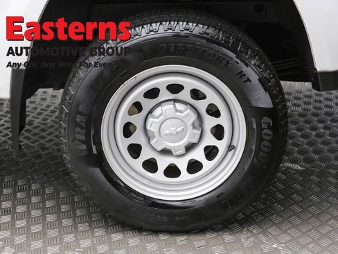 Used 2024 Chevrolet Colorado W/T w/ Technology Package image 8