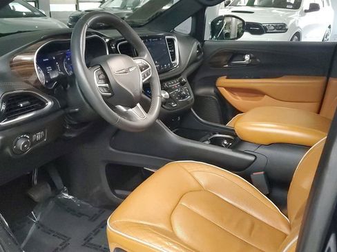 Used 2022 Chrysler Pacifica Pinnacle image 20