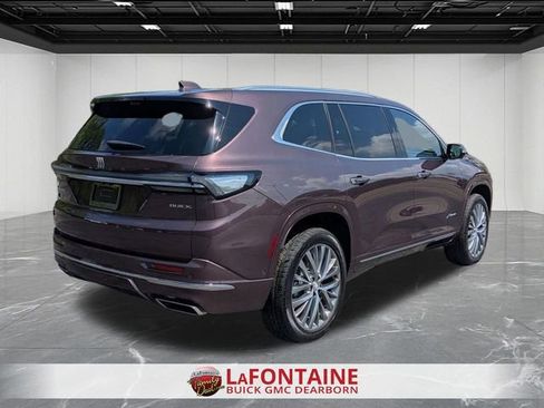 Used 2026 Buick Enclave Avenir w/ Super Cruise Package AWD/4WD image 5