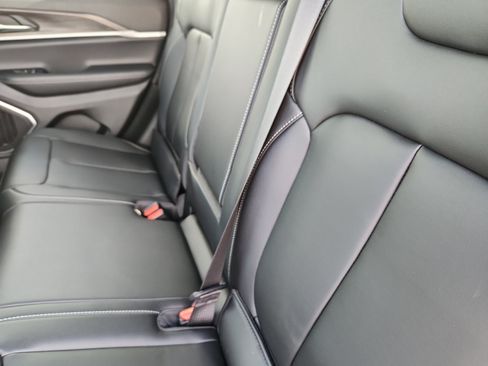 New 2026 Jeep Grand Cherokee Limited AWD/4WD image 21