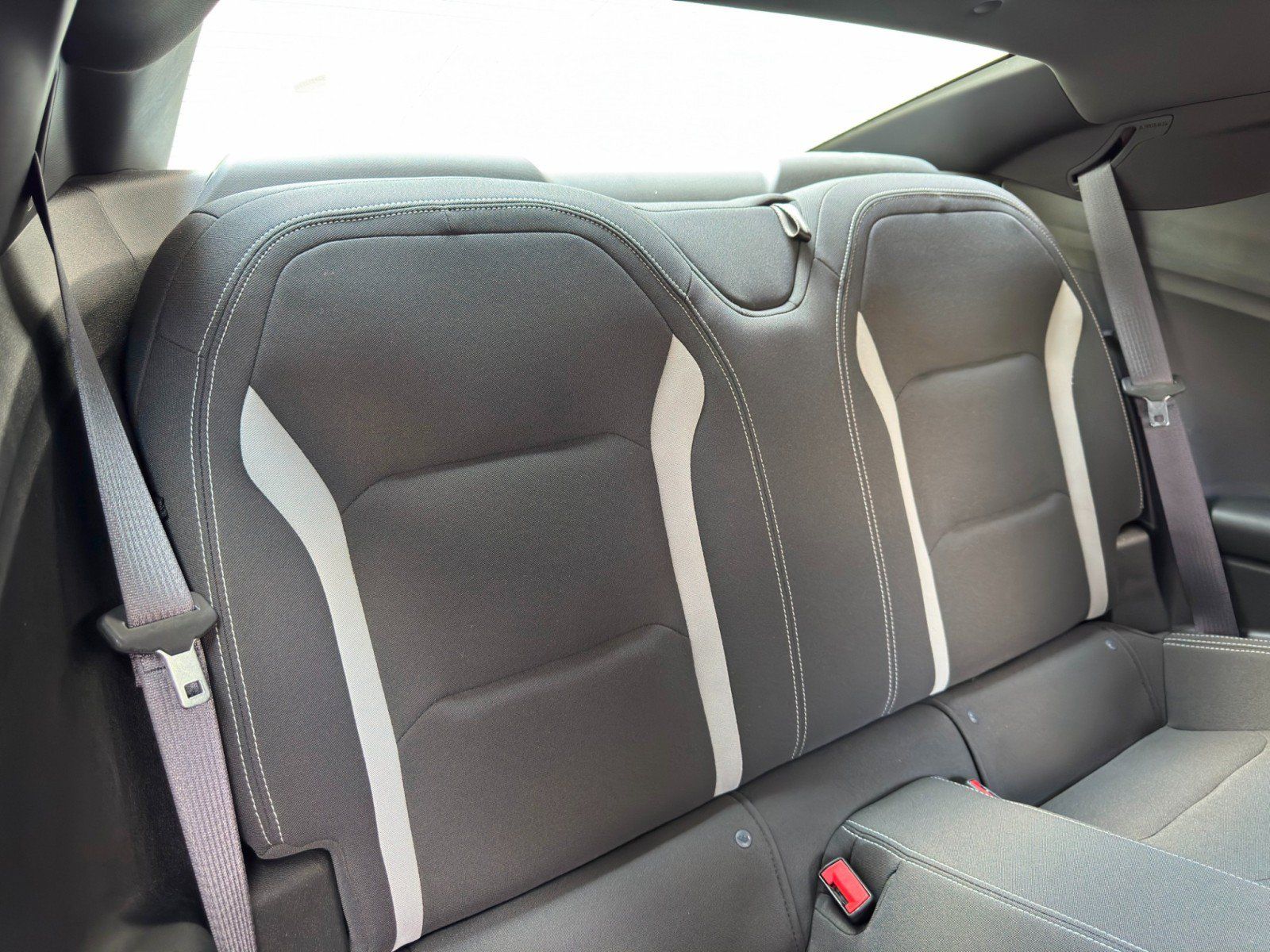 Used 2017 Chevrolet Camaro LT RWD image 31