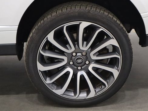 Used 2017 Land Rover Range Rover Autobiography image 49