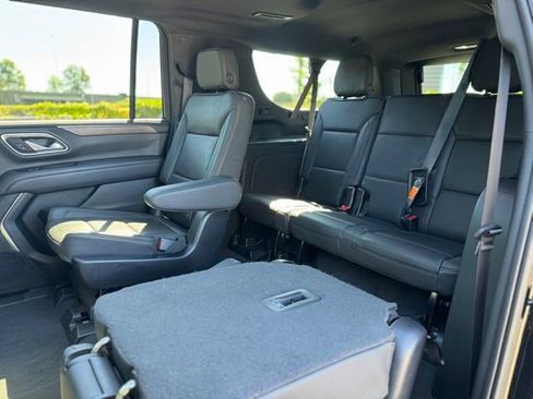 Used 2022 Chevrolet Suburban High Country w/ Premium Package 2 image 25