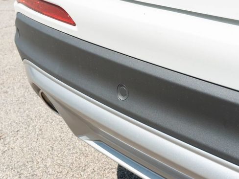 Used 2025 Lincoln Corsair Reserve FWD image 11