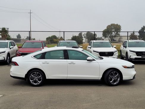 Certified 2024 Honda Accord EX image 4