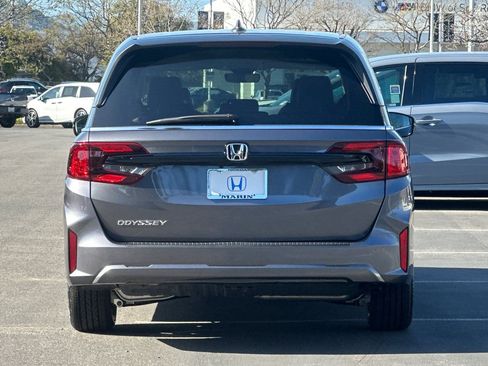 New 2026 Honda Odyssey EX-L image 5