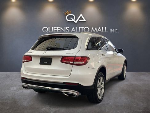 Used 2018 Mercedes-Benz GLC 300 4MATIC image 6