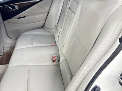 Used 2015 INFINITI Q50 Premium w/ Deluxe Touring Package image 8