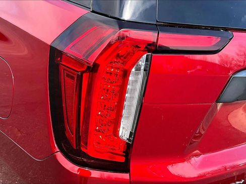 Used 2023 GMC Yukon XL Denali Ultimate image 29