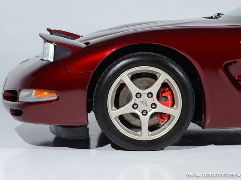 Used 2003 Chevrolet Corvette Convertible w/ Preferred Equipment Group1 image 24