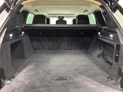 Used 2024 Land Rover Range Rover SE image 41