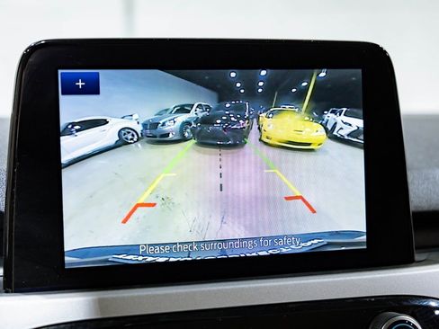 Used 2022 Ford Escape SE w/ Cold Weather Package image 16