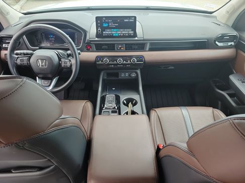 Certified 2025 Honda Pilot Elite image 20