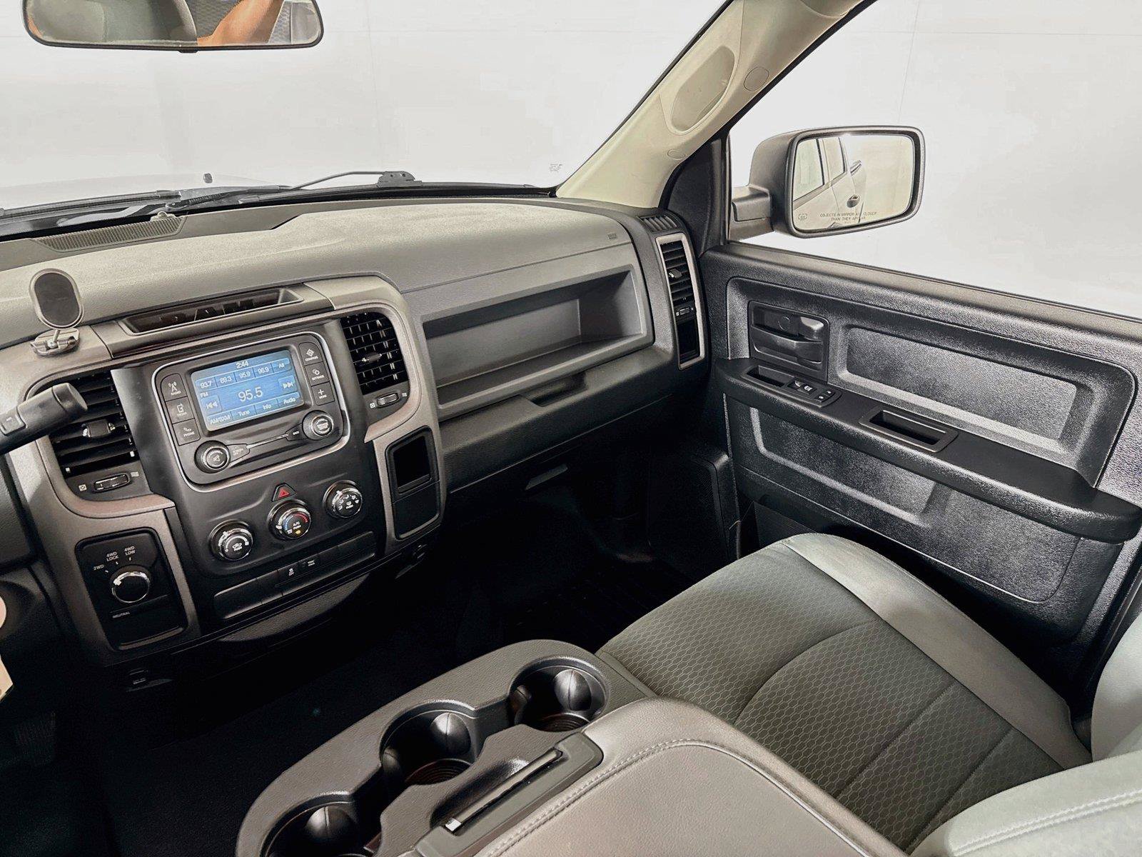 Used 2018 RAM 1500 Express w/ Express Value Package AWD/4WD image 22