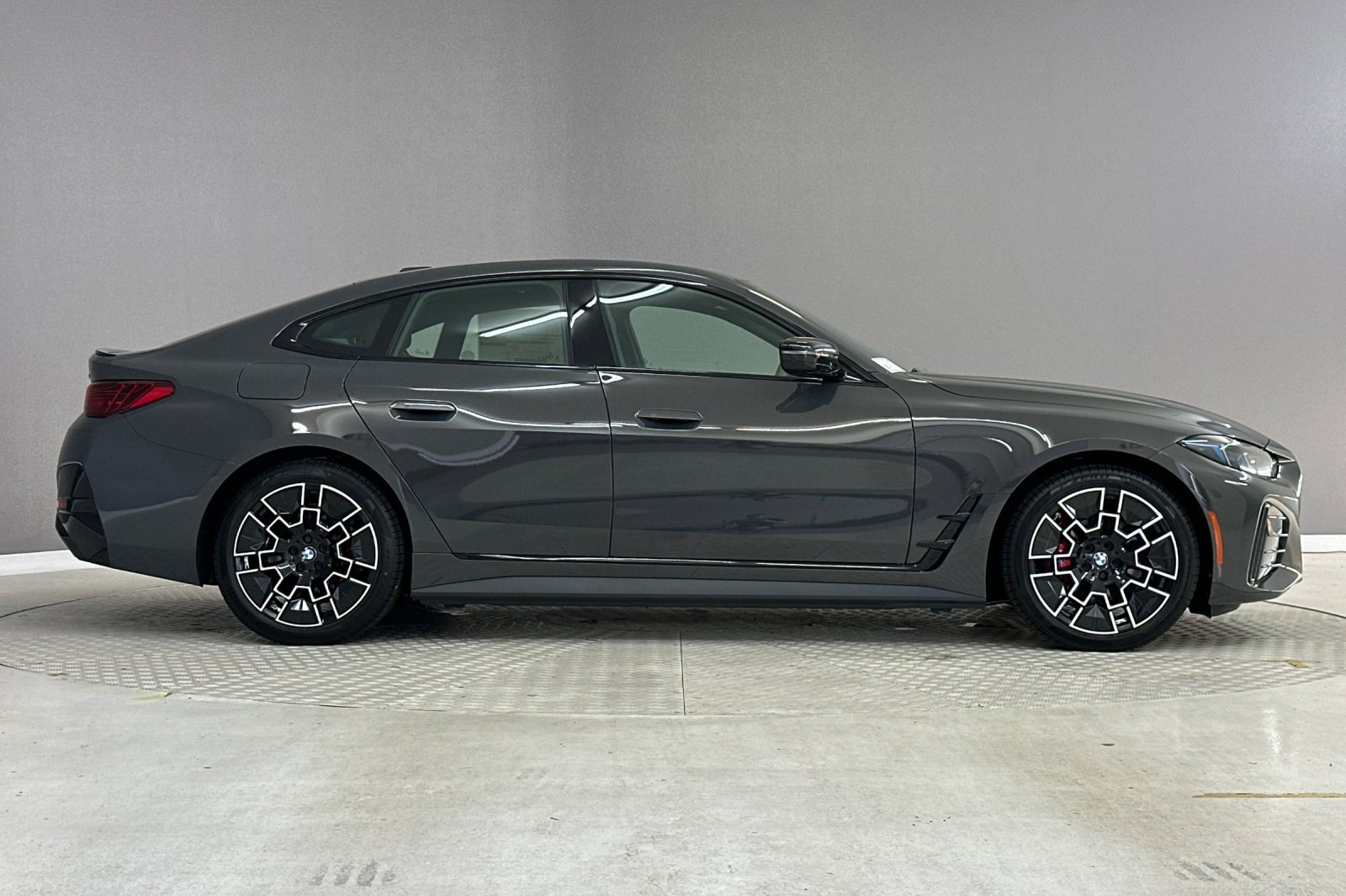 New 2026 BMW i4 eDrive40 w/ M Sport Package RWD image 7