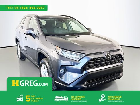 Used 2021 Toyota RAV4 XLE FWD image 1